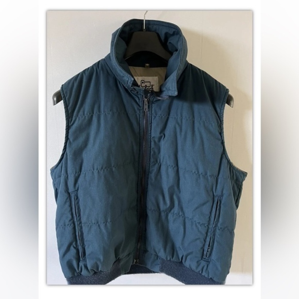 Vintage Woolrich Vest Mens Large Blue with Tan Lining Made in USA.
